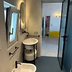 ゲストハウス Accalmia モノーポリ