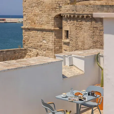 Konukevi Accalmia Monopoli